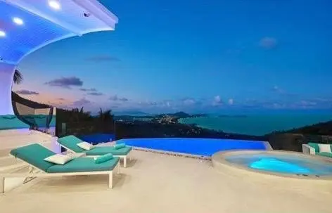 Villa panoramique de 3 chambres avec vue sur la mer à Chaweng Noi