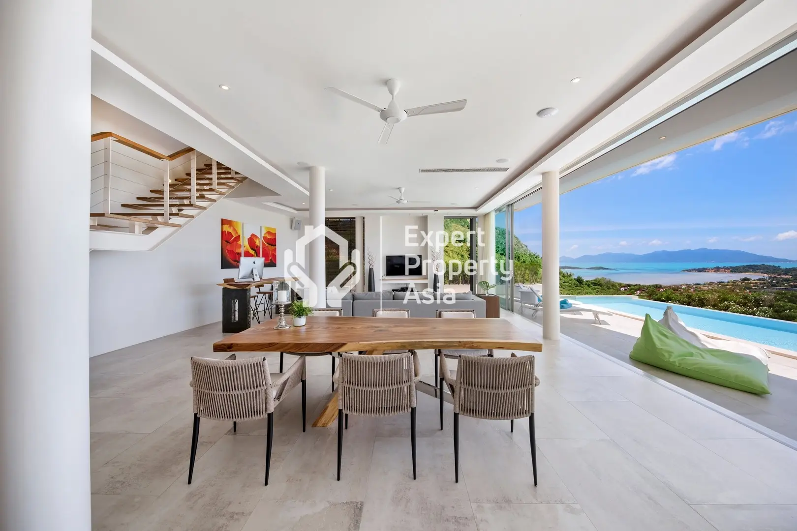 "5-Bedroom Oceanfront Opulence: Luxurious Villa Living in Koh Samui's Plai Leam"