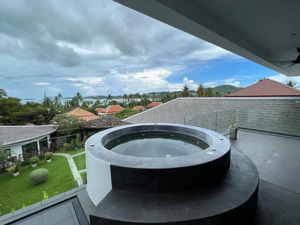 7-Bedroom Sea View Villa at Bangrak Koh Samui