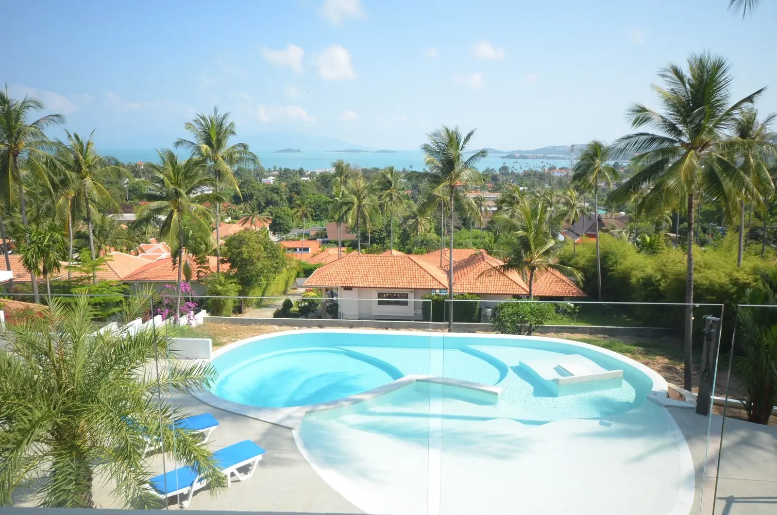 Villa avec 6 chambres, vue sur la mer et piscine à Bangrak Samui