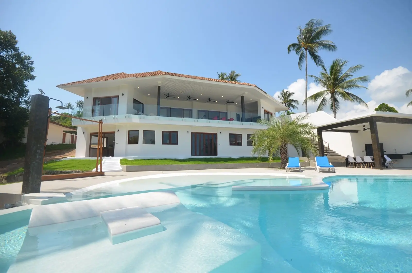 Villa avec 6 chambres, vue sur la mer et piscine à Bangrak Samui