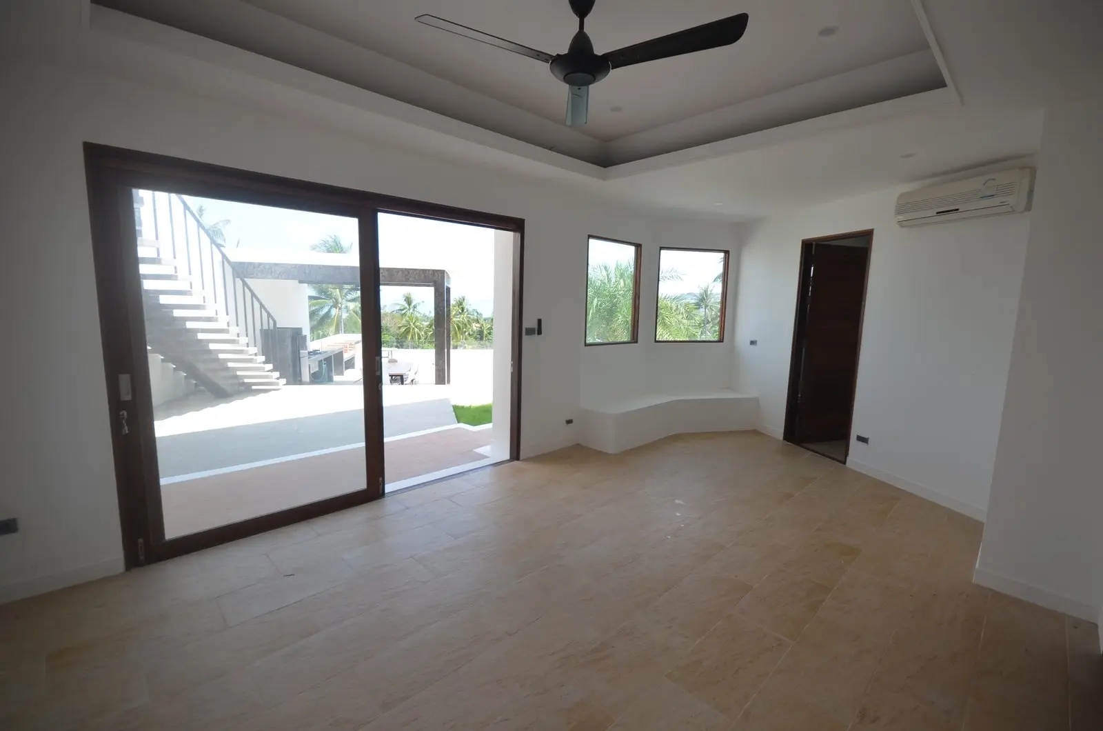 6 Bedrooms Sea View Pool Villa at Bangrak Samui