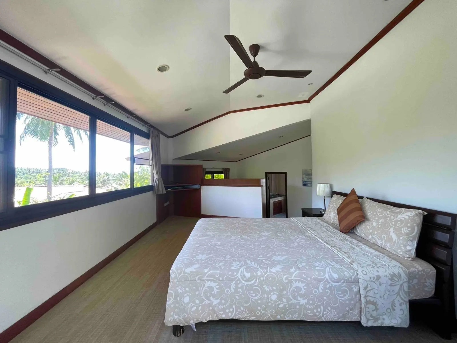 5-Bedroom Seaview Poll Villa at Bangrak Samui