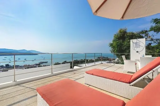 3-Bedroom Apartment Sea View Q 1 at Bangrak Samui