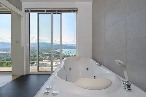 3-Bedroom Apartment Sea View Q 1 at Bangrak Samui