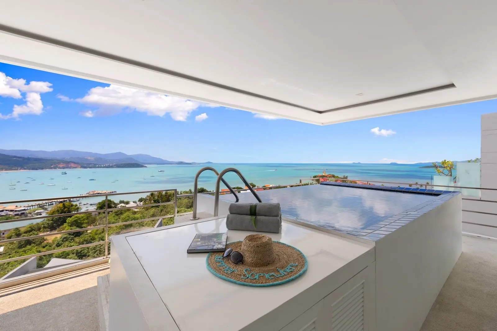 3-Bedroom Sea View Penthouse Q3 in Bangrak Samui