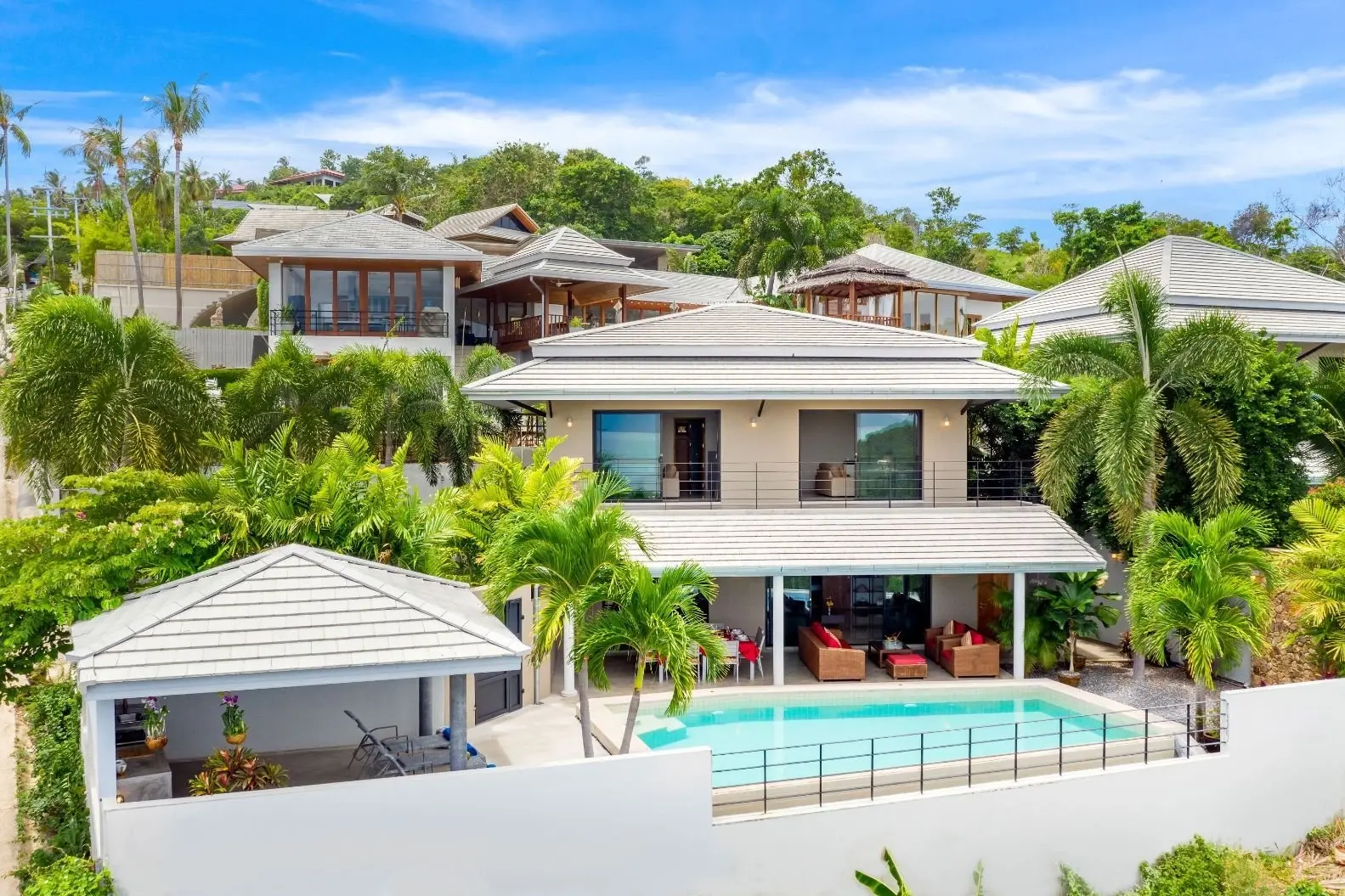 Villa spacieuse 4 chambres avec piscine vue mer dans les collines de Bophut