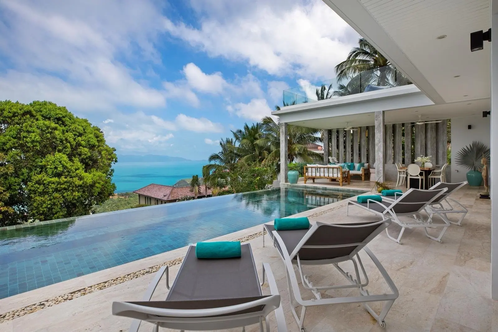 3 Bedroom Luxurious Villa Living with Panoramic Ocean View