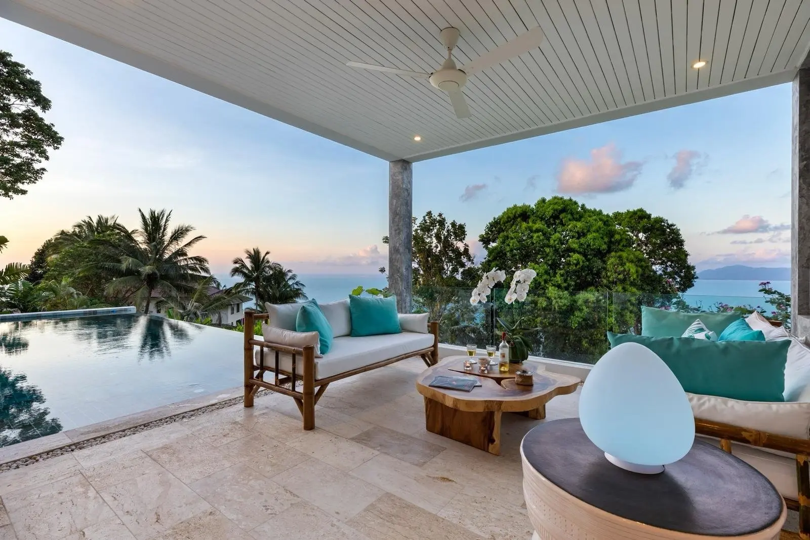 3 Bedroom Luxurious Villa Living with Panoramic Ocean View