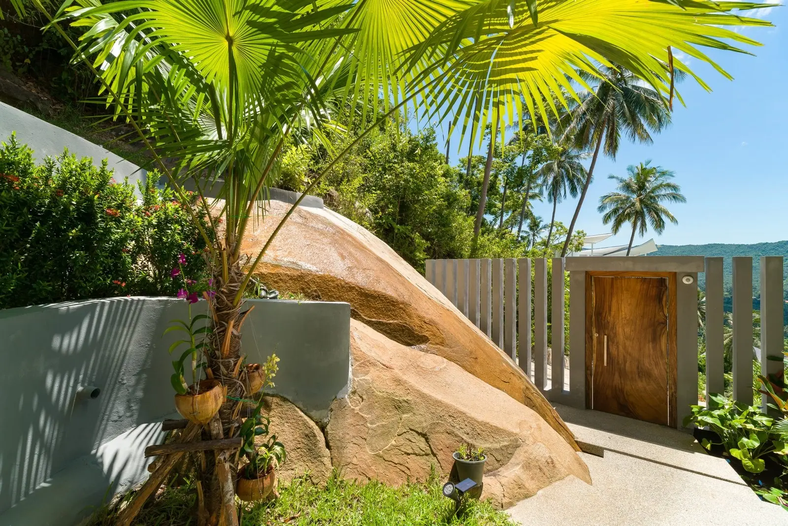 Superbe villa de 4 chambres avec piscine et vue imprenable sur la mer