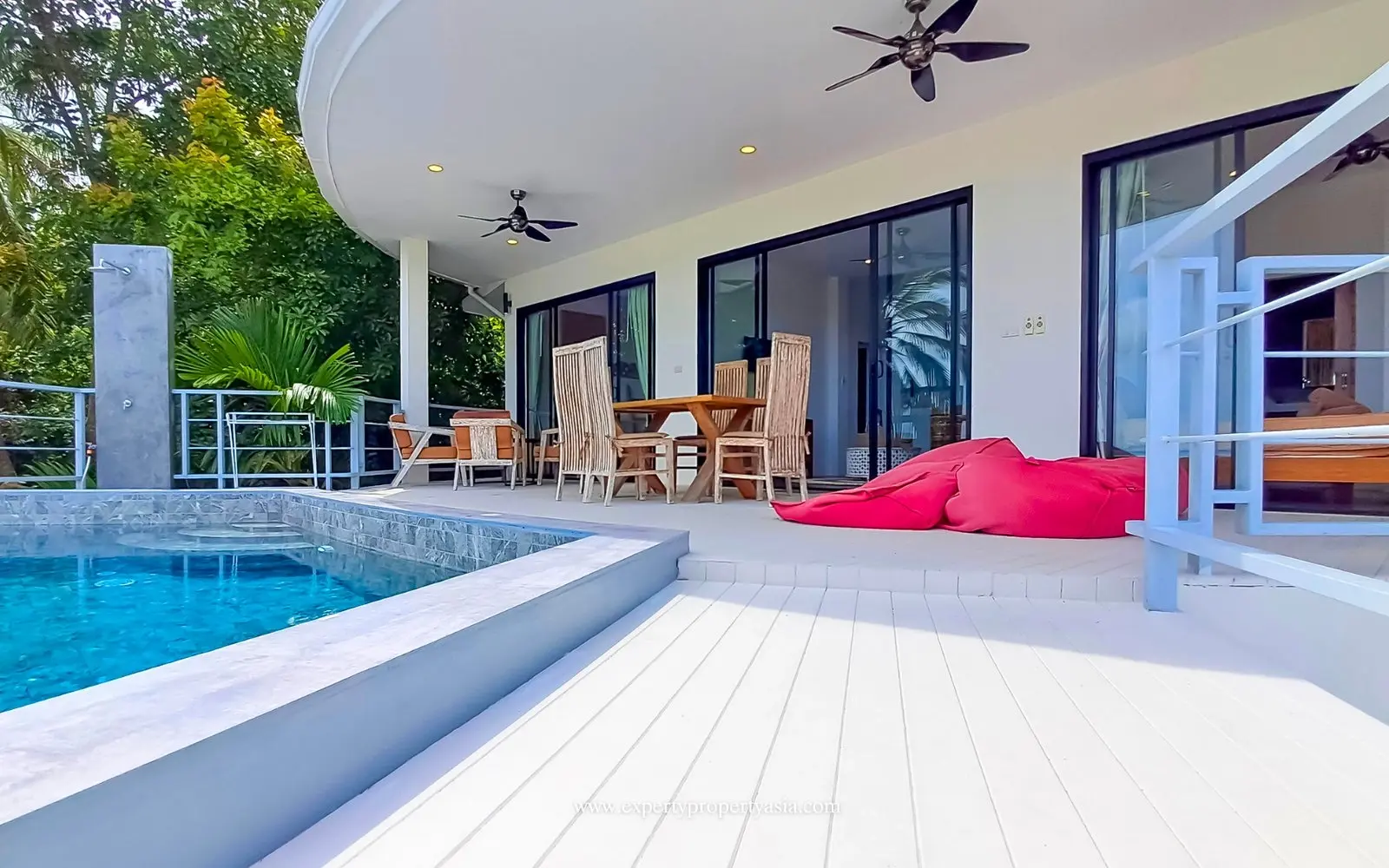 "Balinese Bliss: 2-Bedroom Villa with Breathtaking Views in Lamai"