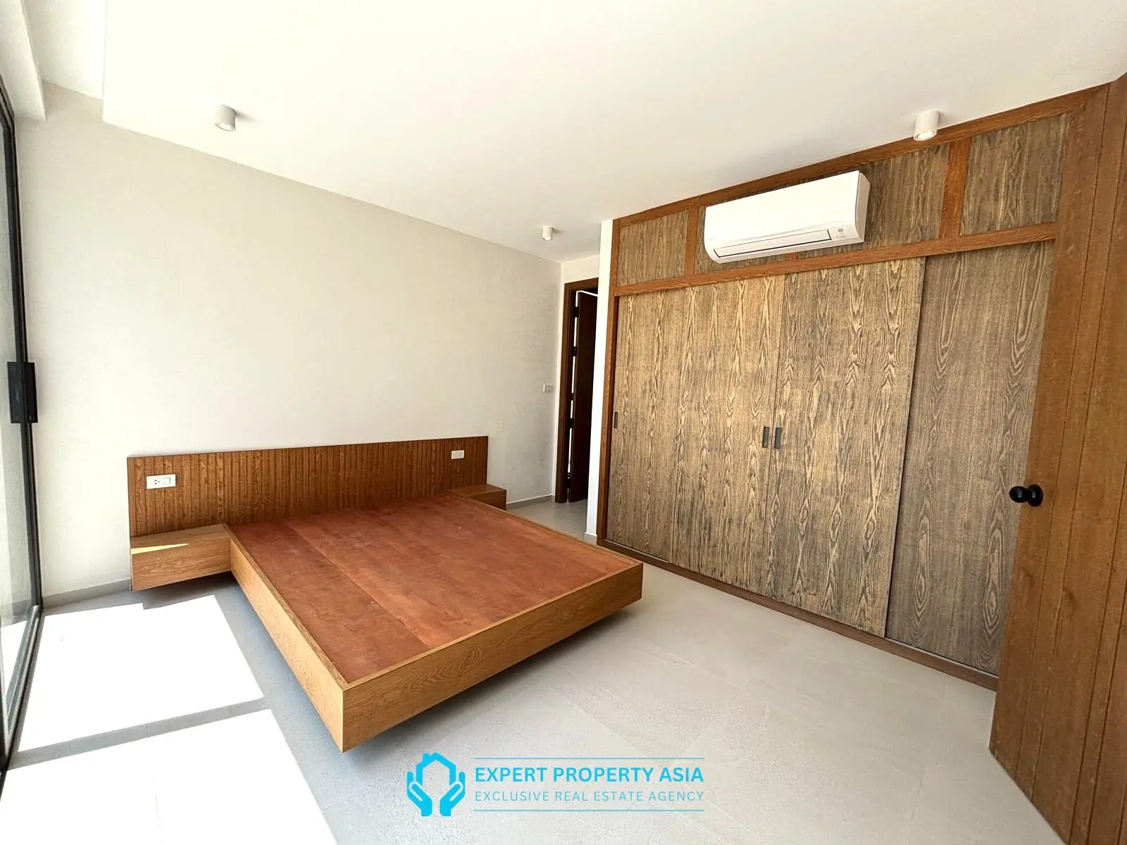 "Stunning Modern Tropical Villa in Chaweng Noi – Where Luxury Meets Serenity"