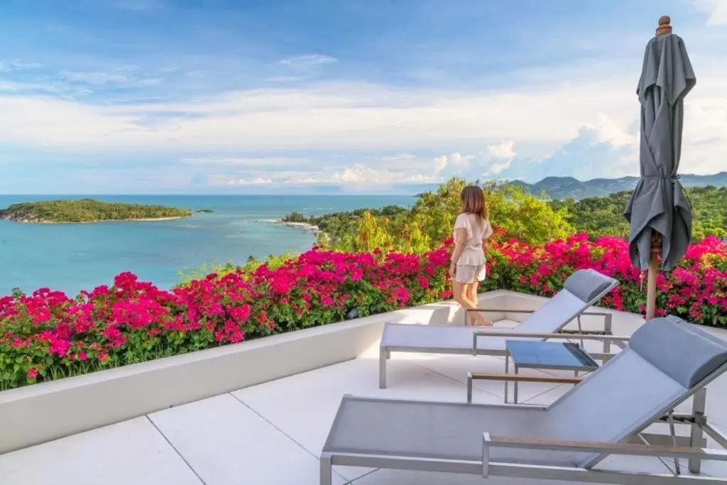 5 Bedroom Sea View Villa for Rent in Choeng Mon