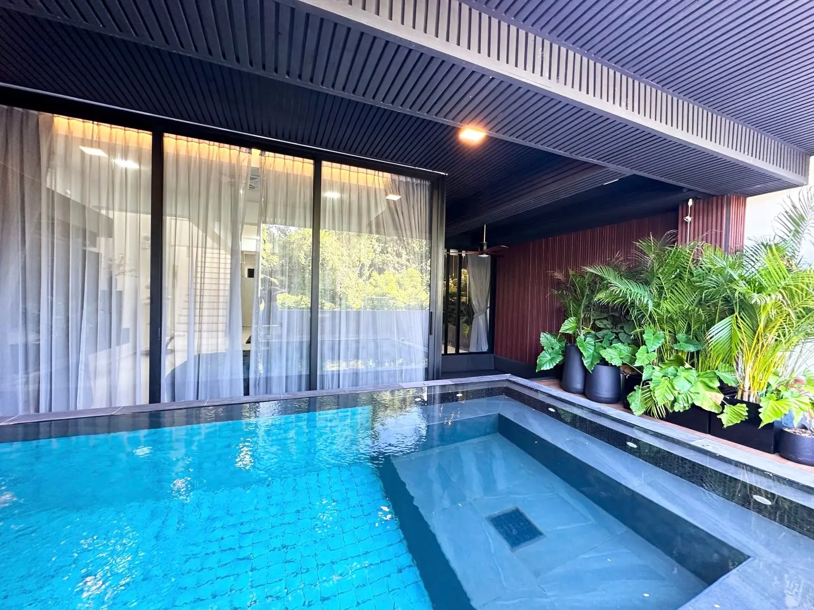 Maison de ville moderne de 2 chambres avec piscine à Plai Laem, Koh Samui LOUER