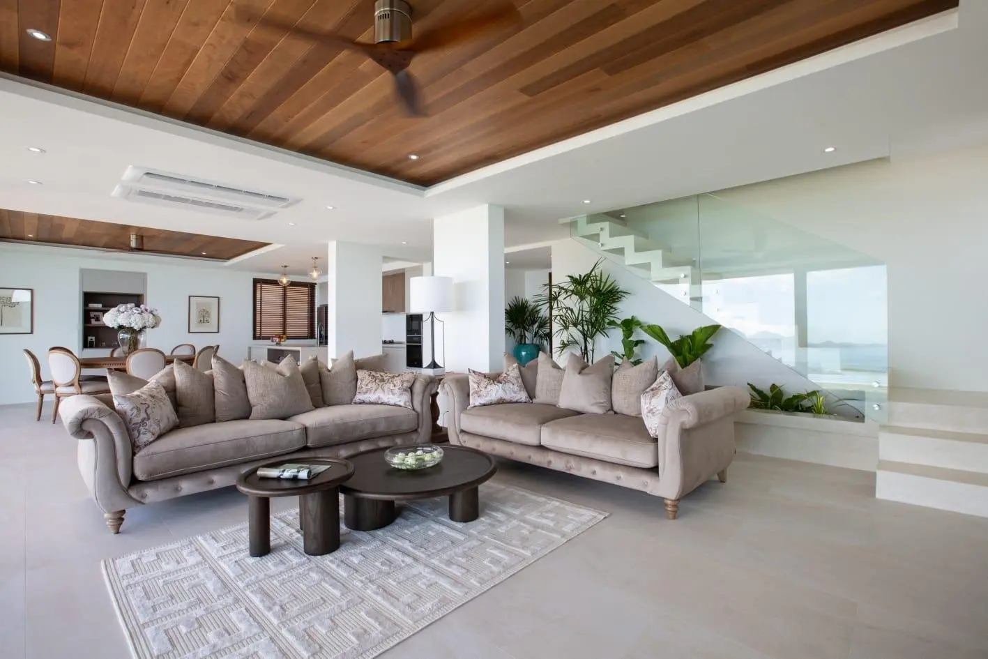 4 Bedrooms Urgent Sale: Exquisite Freehold Luxury Villa in Choeng Mon, Koh Samui " Free hold"