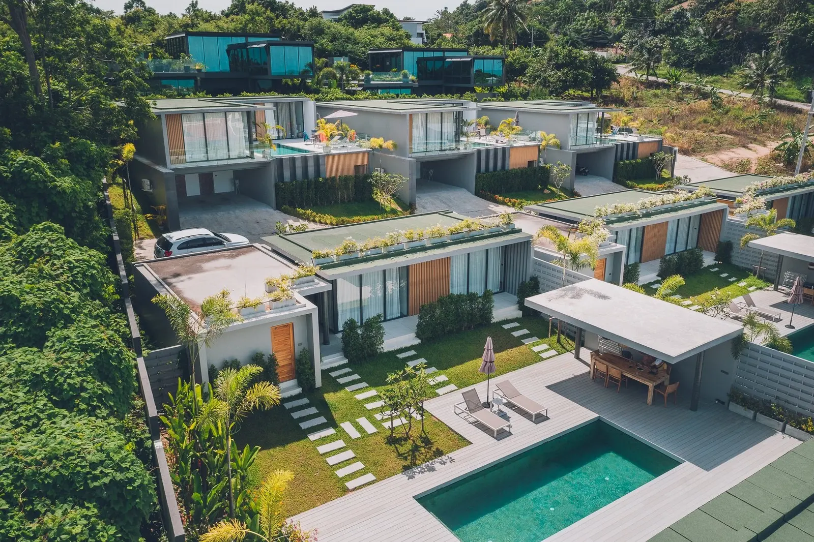 "Elegant 18-Bedroom Villa Retreat with Stunning Sea Views in Koh Samui" 'Freehold"