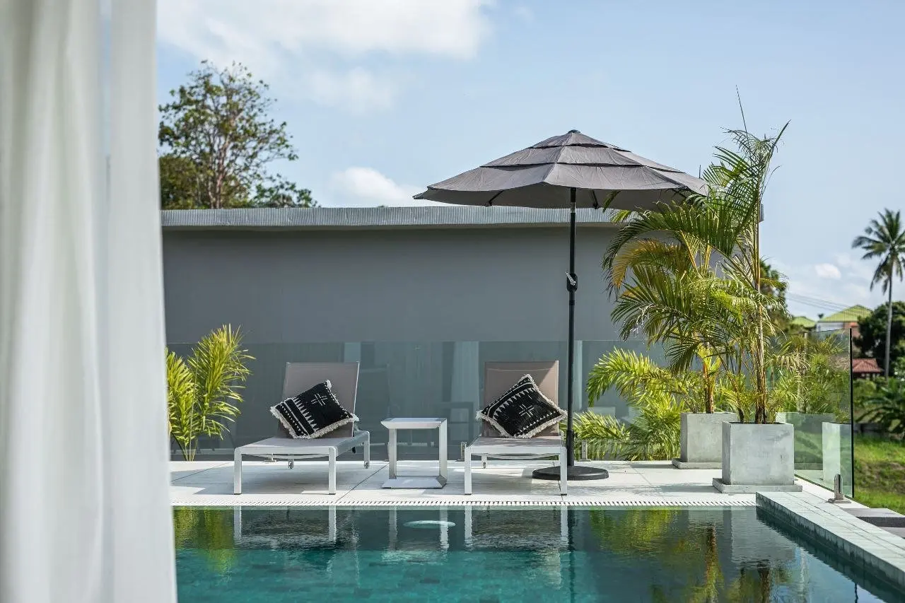 "Elegant 18-Bedroom Villa Retreat with Stunning Sea Views in Koh Samui" 'Freehold"