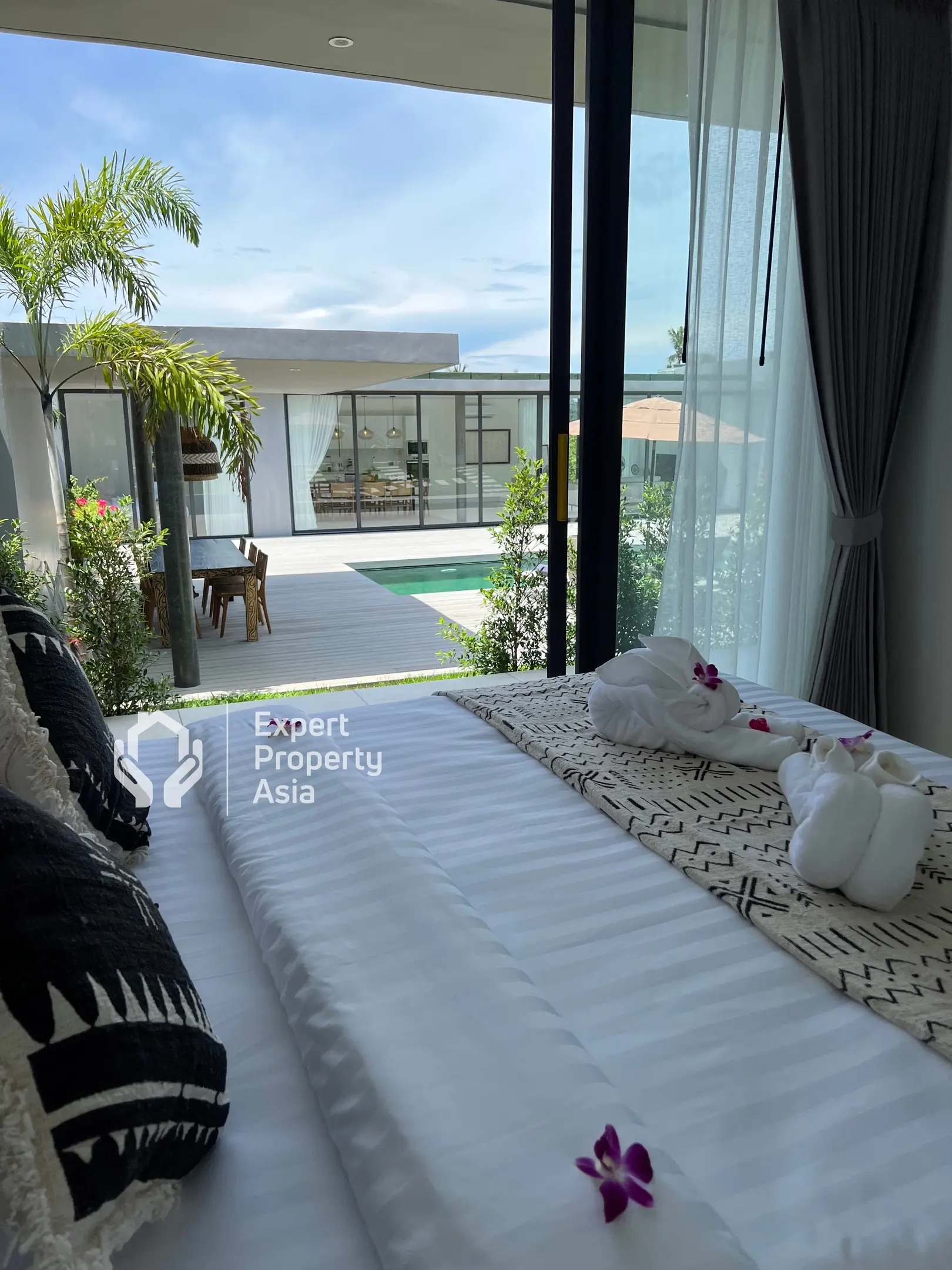 "Luxury Villa Estate for Sale in Choengmon – Prime Beachside Investment in Koh Samui"