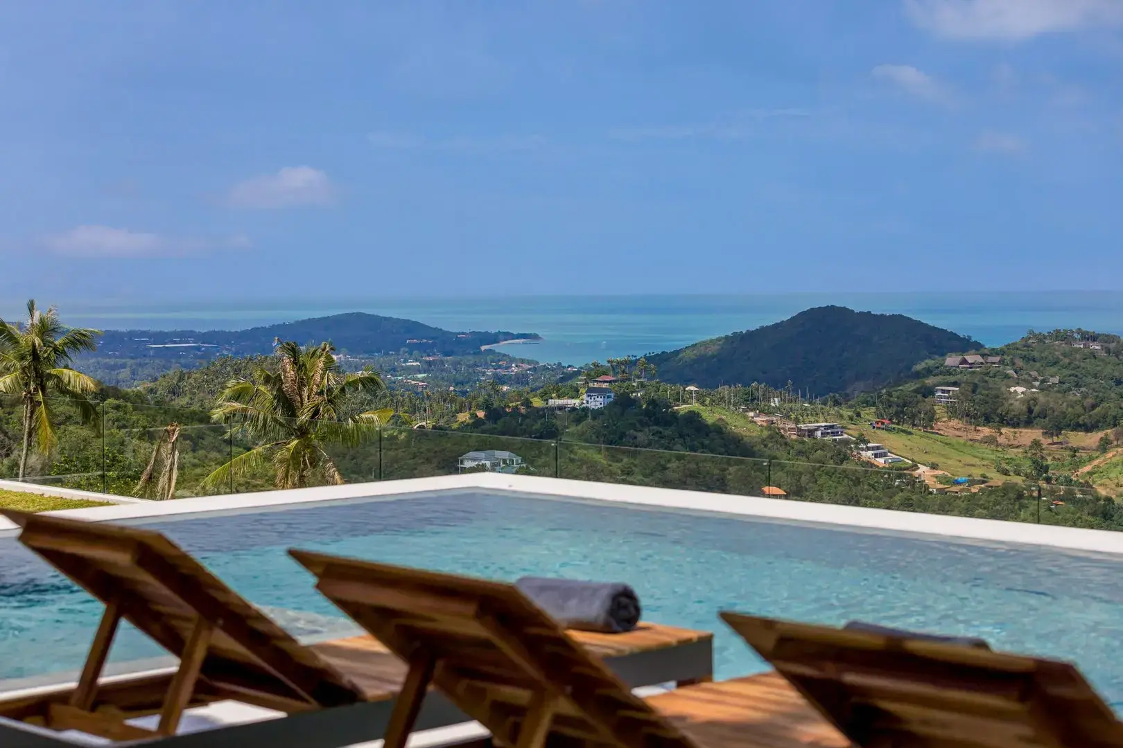 Villa en colline de 4 chambres à Bophut Koh Samui "Propriété à titre libre"