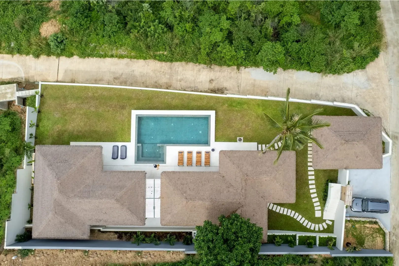 4 Bedrooms Hillside Villa in Bophut Koh Samui " Free hold"