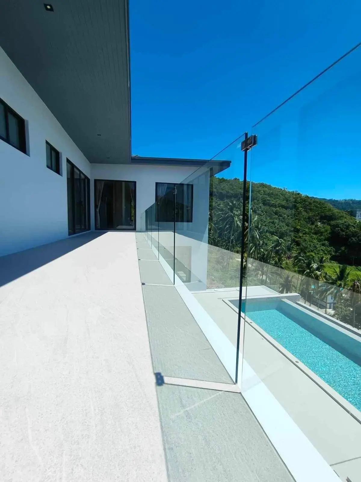 "4-Bedroom Sea-View Villa with Private Infinity Pool and Freehold Ownership in Exclusive Bo Phut"