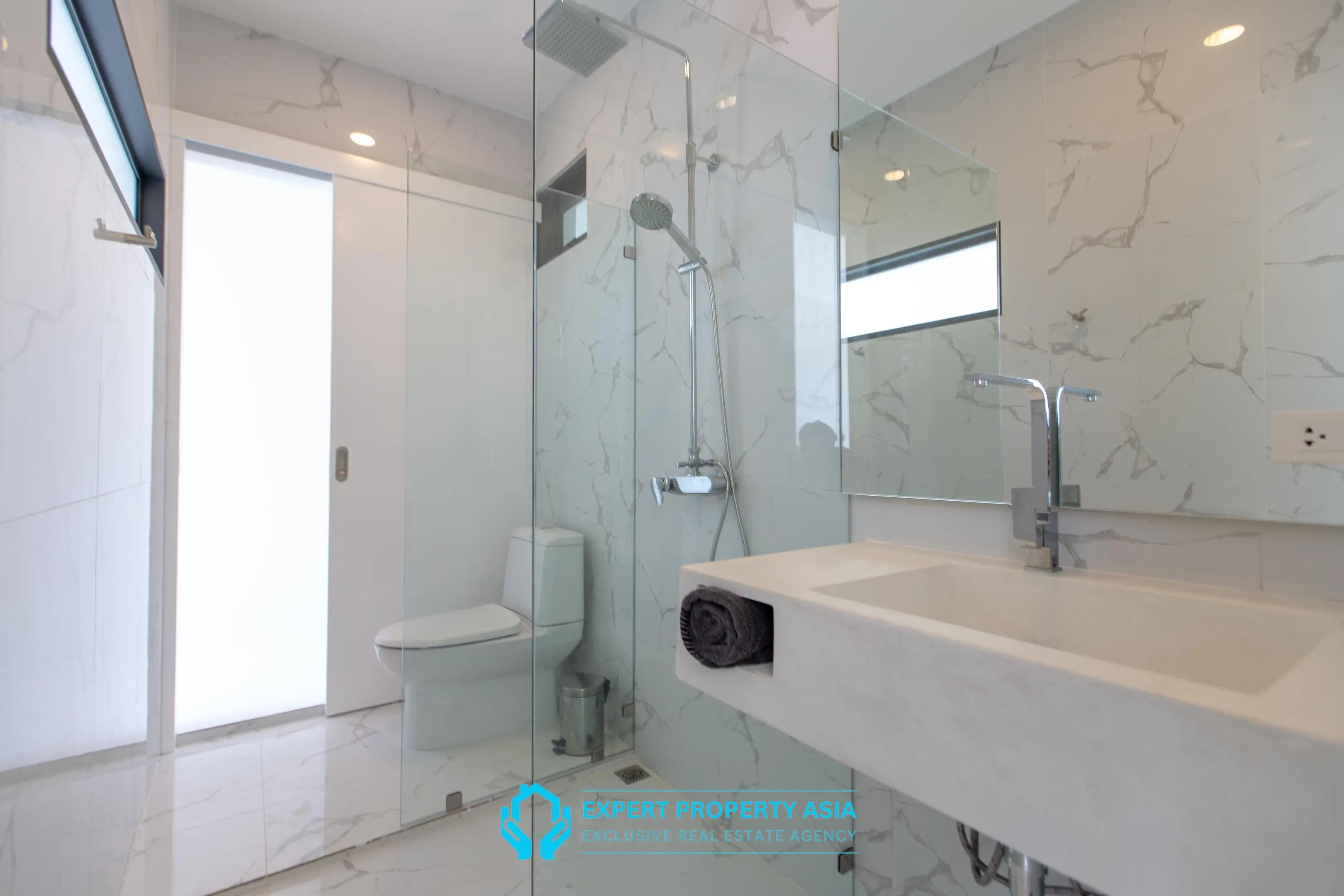 "Panoramic Sea View Villa with Solar Power & Strong Rental Income – Bophut Hills"