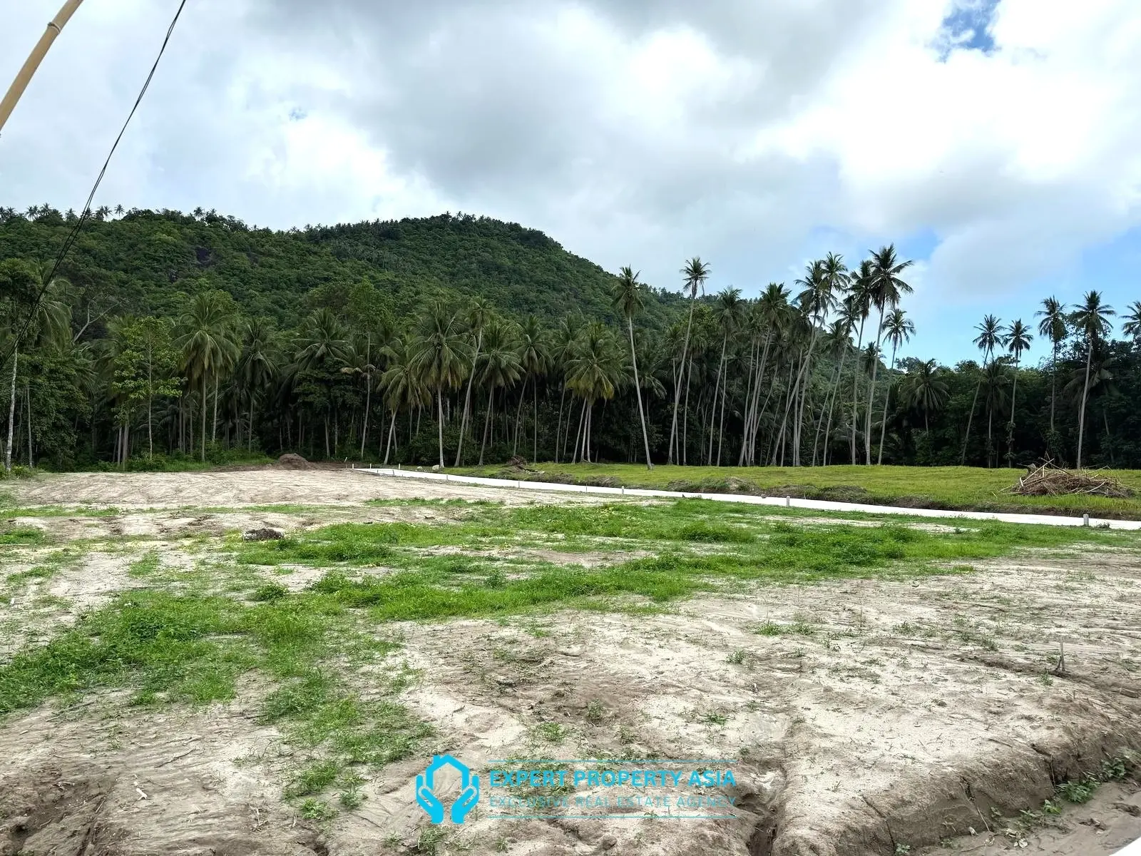 "Exceptional Land Investment in Taling Ngam – Ideal for Villas, Close to Key Amenities"