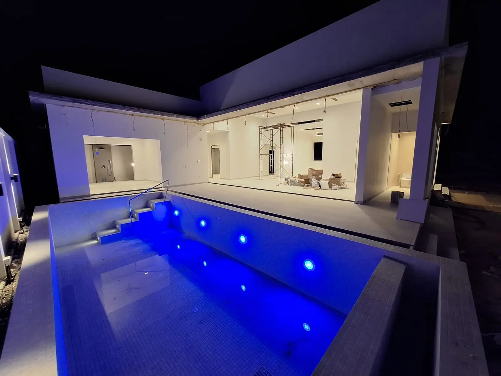 "Luxurious 3-Bedroom Villa with Private Infinity Pool in Maenam, Koh Samui" " Free hold"