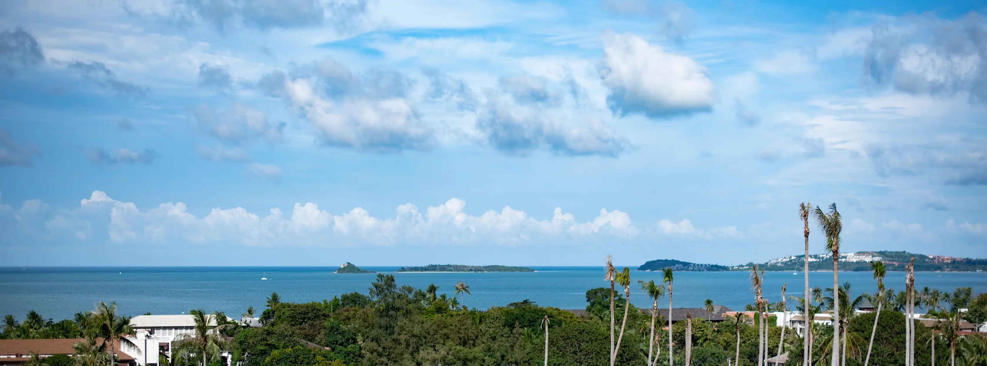 VILLA À DEUX ÉTAGES AVEC VUE SUR LA MER À VENDRE À BOPHUT, KOH SAMUI