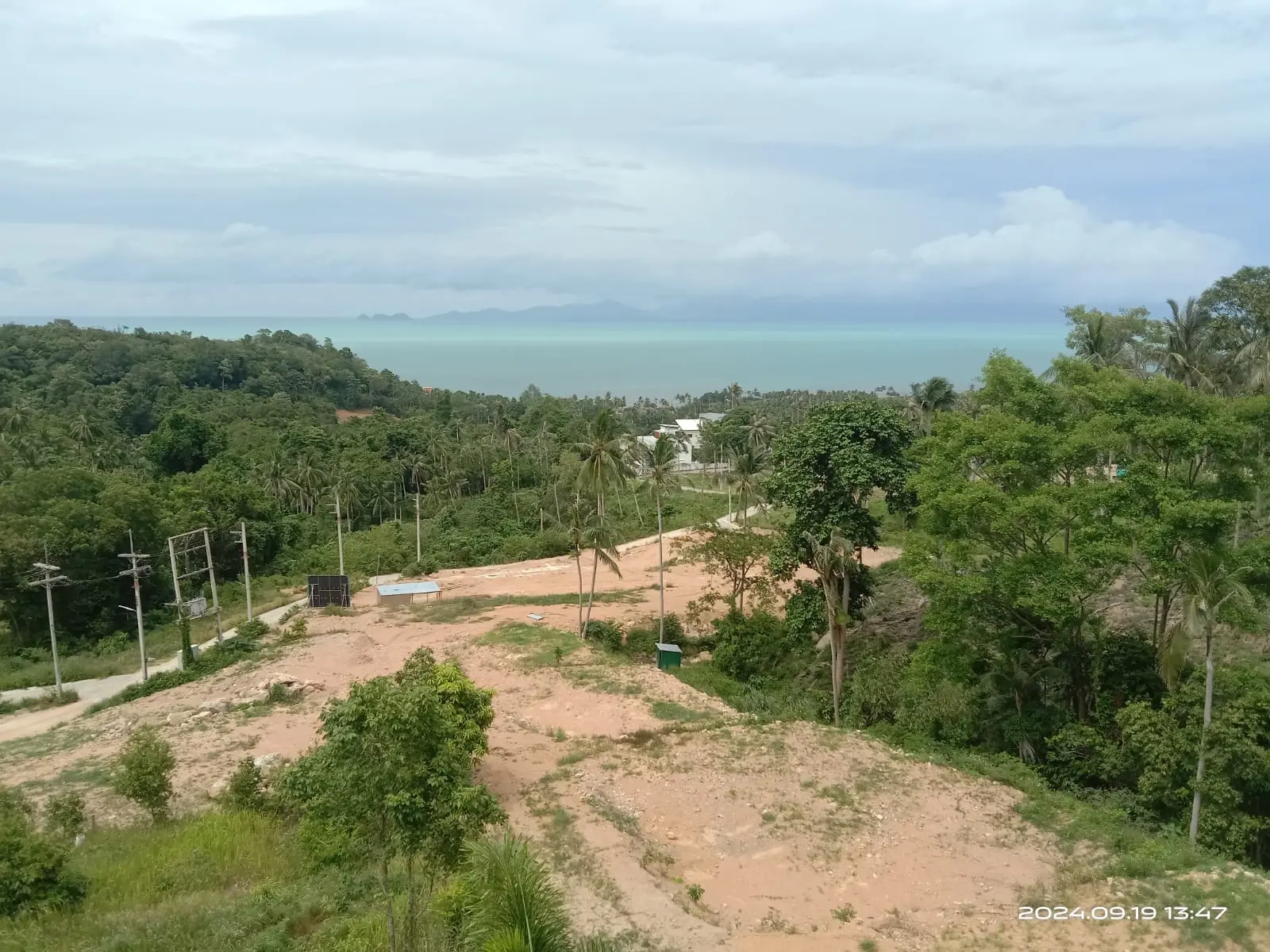 "Koh Samui Living : Communauté Exclusive de 12 Villas avec Vue sur Mer à Bangpor"