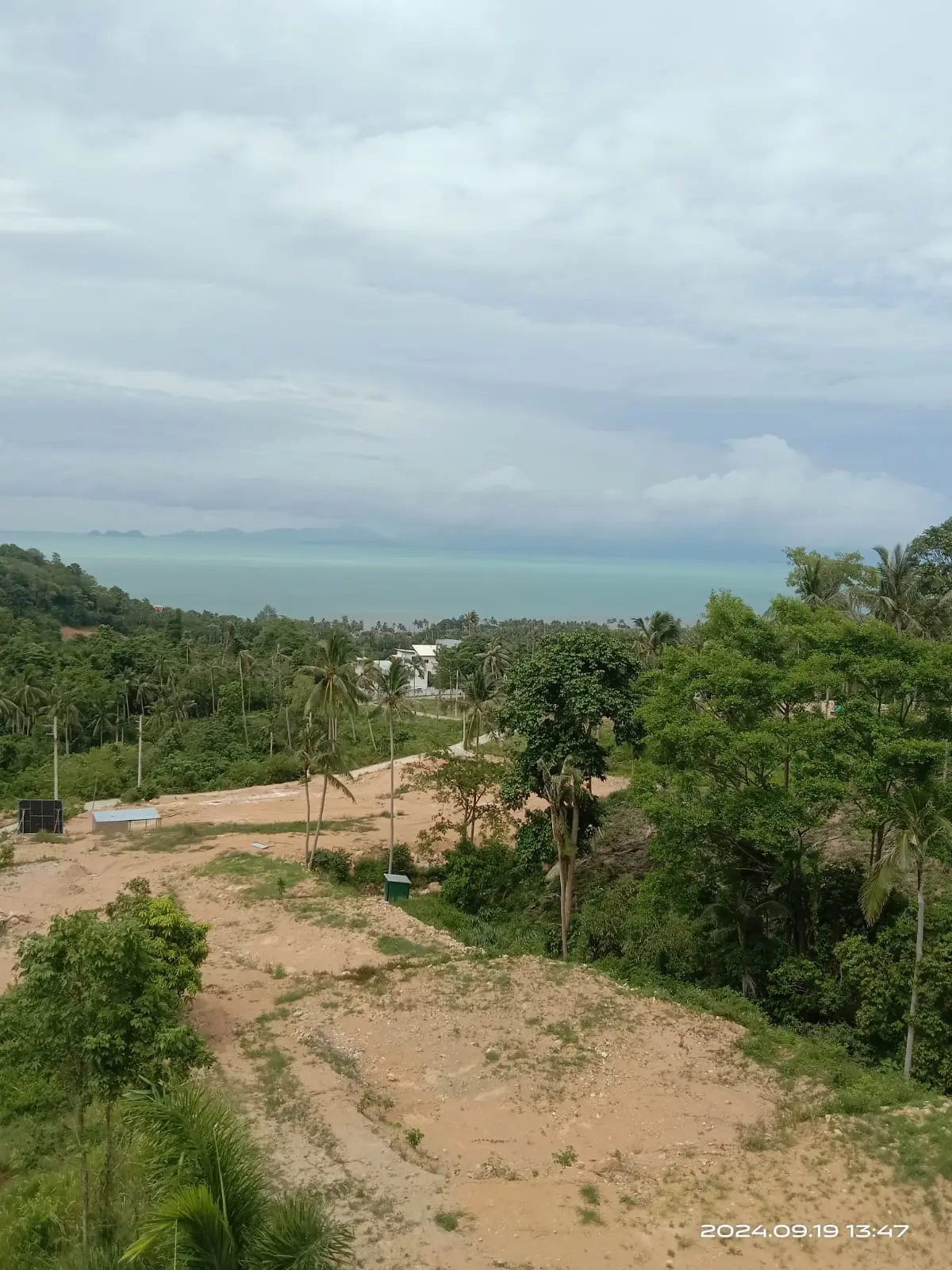 "Koh Samui Living : Communauté Exclusive de 12 Villas avec Vue sur Mer à Bangpor"