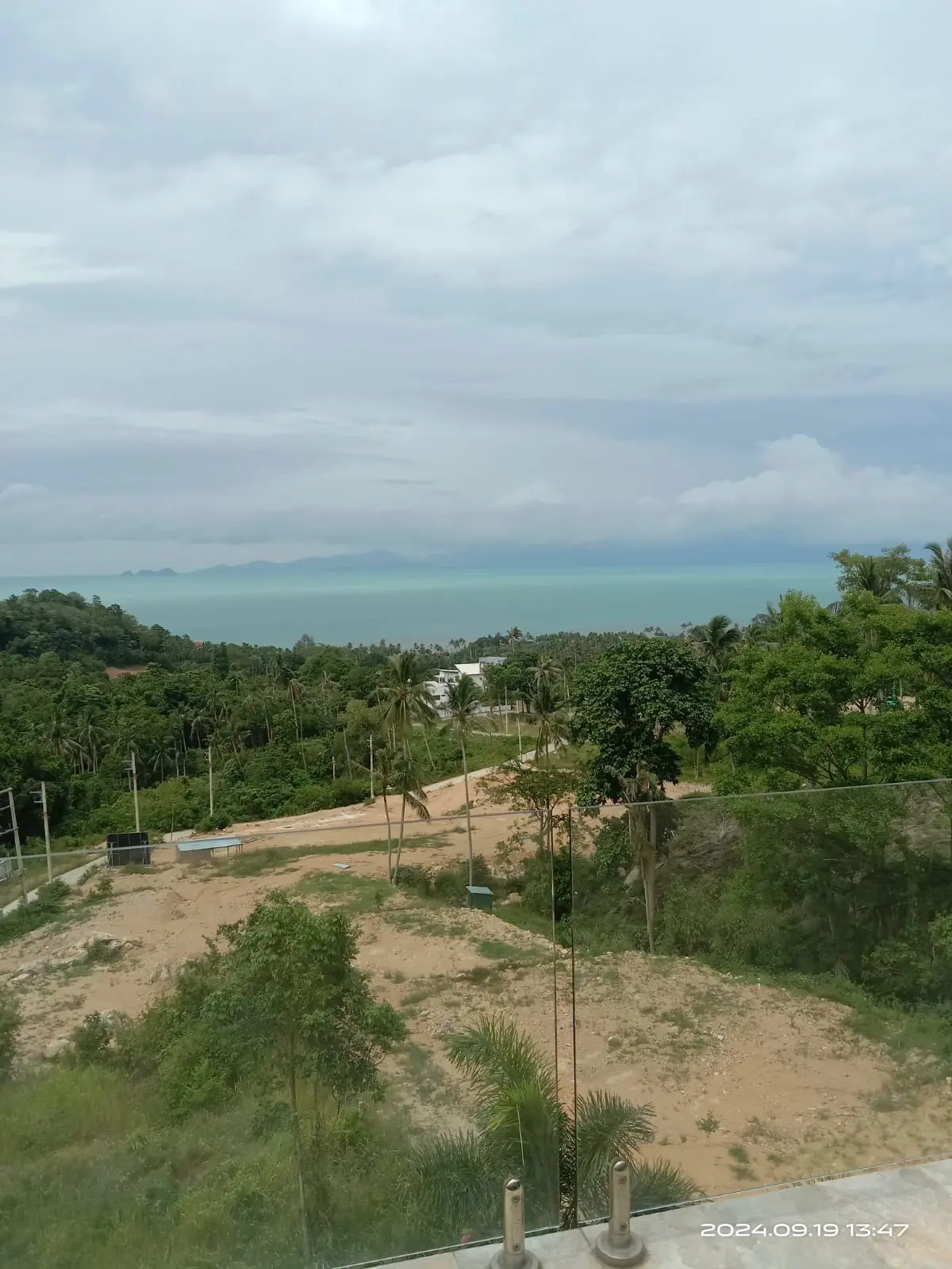 "Koh Samui Living : Communauté Exclusive de 12 Villas avec Vue sur Mer à Bangpor"