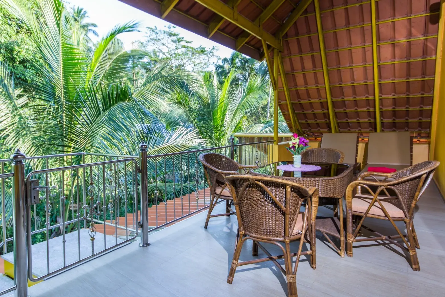 "Villa spacieuse de 5 chambres avec piscine et beau jardin à Nathon, Koh Samui"