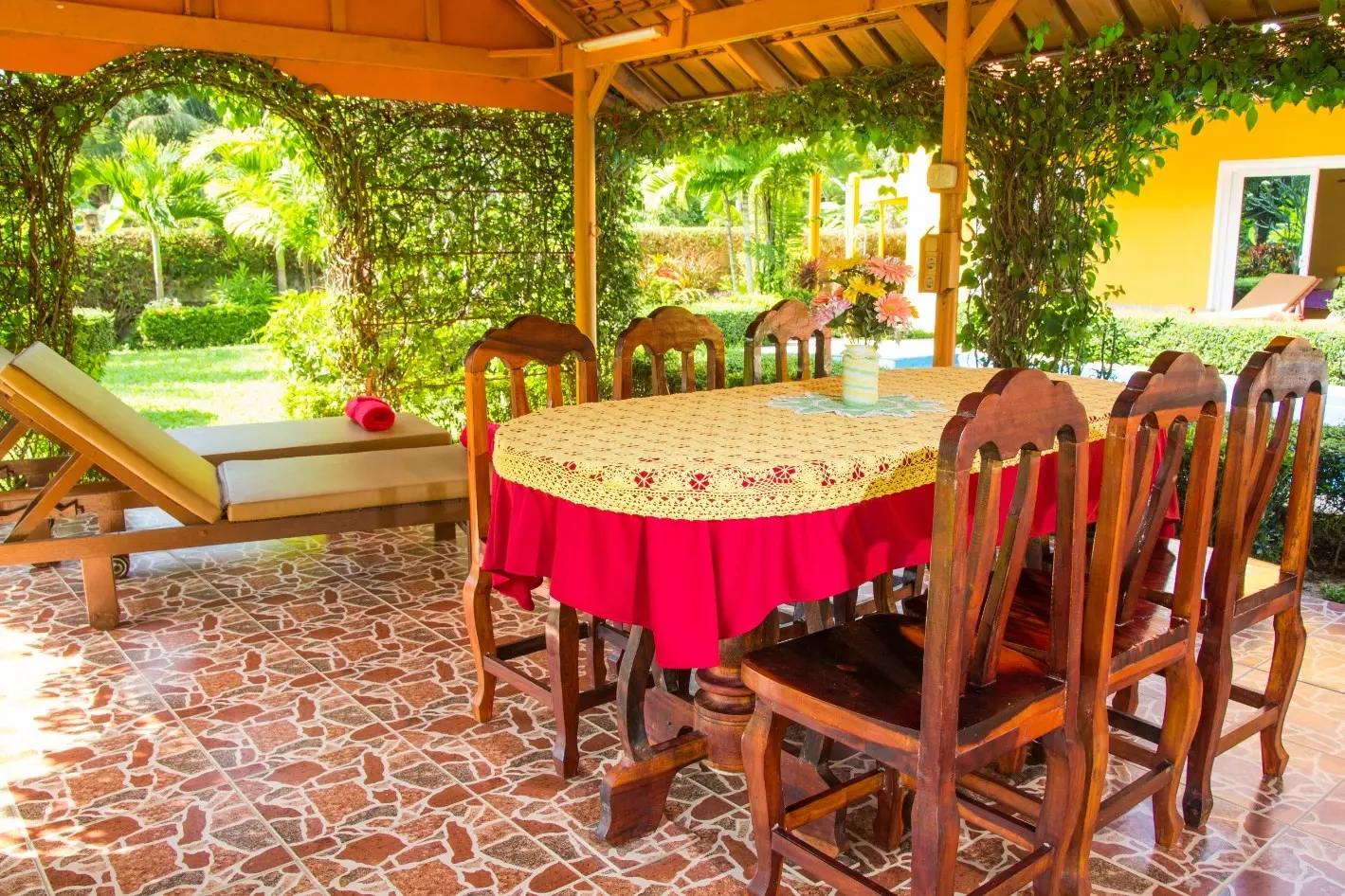 "Villa spacieuse de 5 chambres avec piscine et beau jardin à Nathon, Koh Samui"