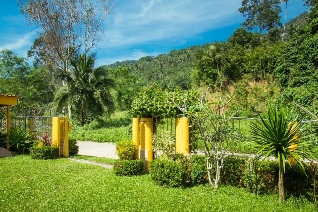 "Villa spacieuse de 5 chambres avec piscine et beau jardin à Nathon, Koh Samui"