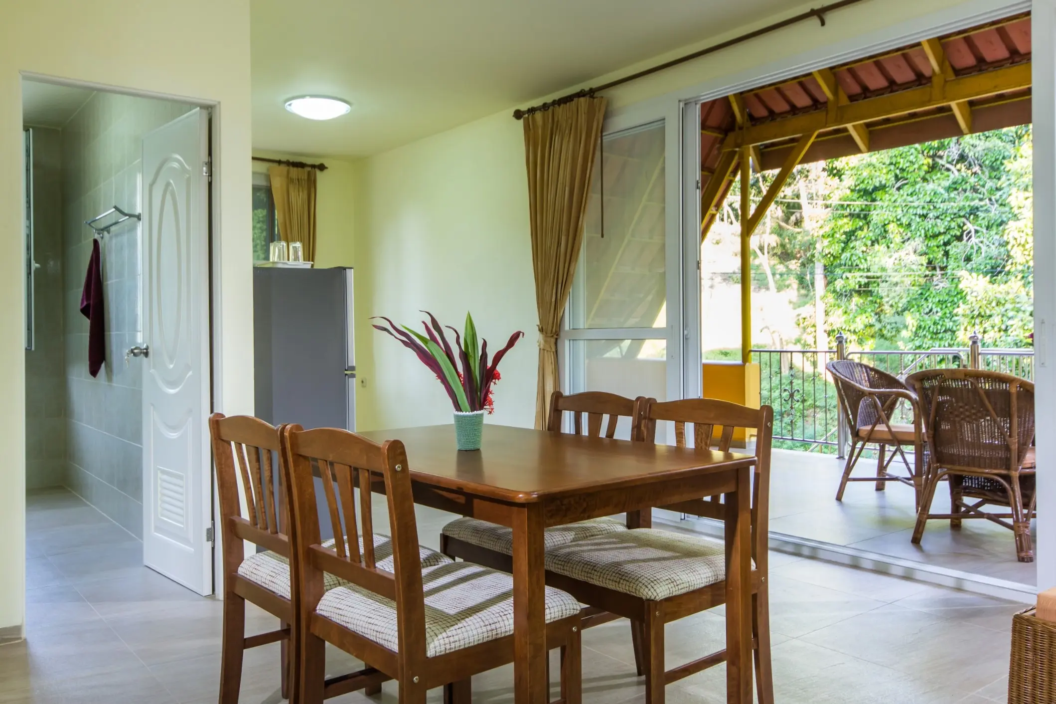 "Villa spacieuse de 5 chambres avec piscine et beau jardin à Nathon, Koh Samui"