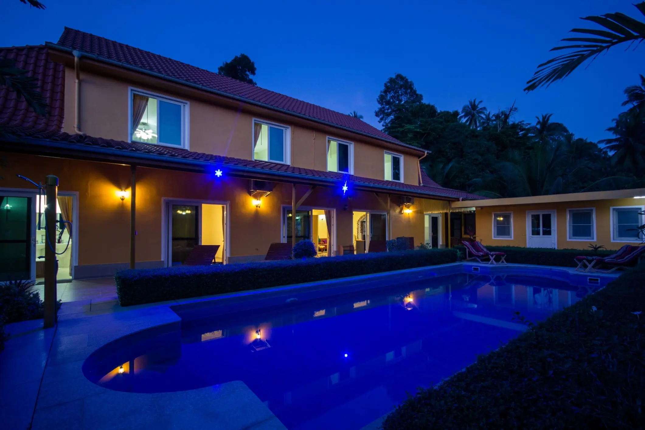 "Villa spacieuse de 5 chambres avec piscine et beau jardin à Nathon, Koh Samui"