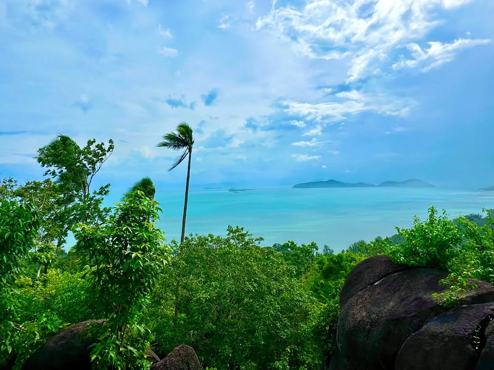 "Opportunité rare : 2 Rai de terrain à Laem Set, Koh Samui"