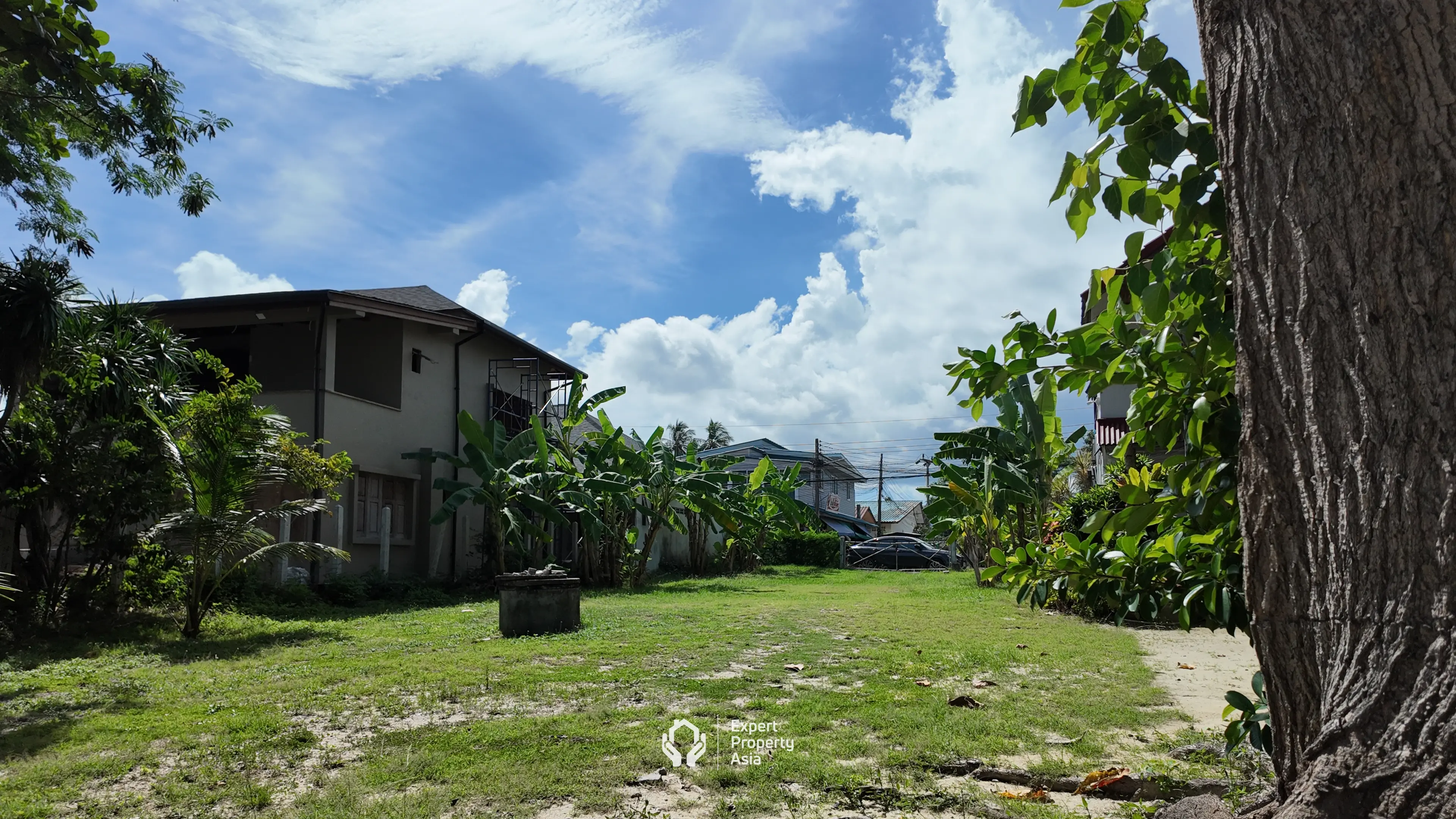 โอกาสที่ยอดเยี่ยมในการเป็นเจ้าของที่ดินติดชายหาดใกล้โรงเรียนนานาชาติ