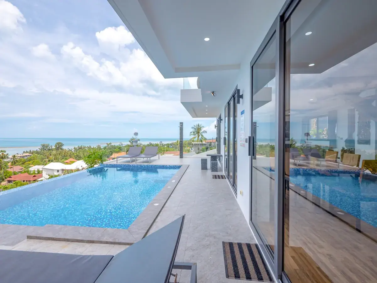 "Villas en pleine propriété avec vue sur la mer : Espaces de vie spacieux à Lamai, Koh Samui"