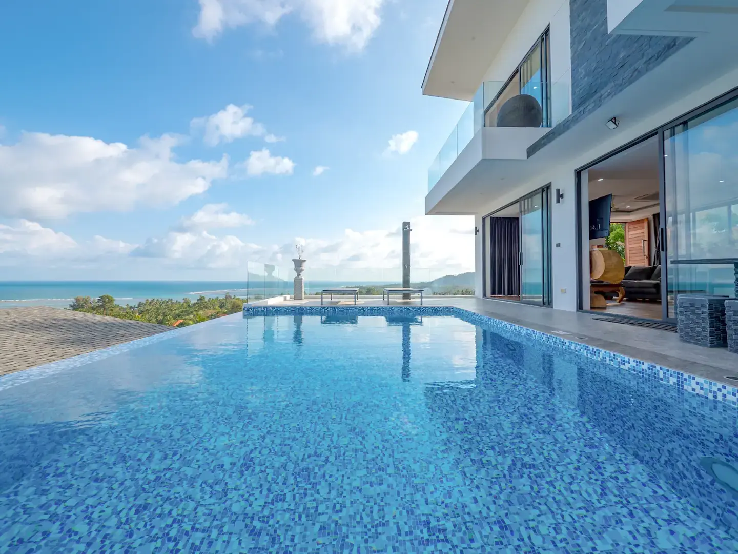 "Freehold Sea View Villas: Spacious Living in Lamai, Koh Samui"