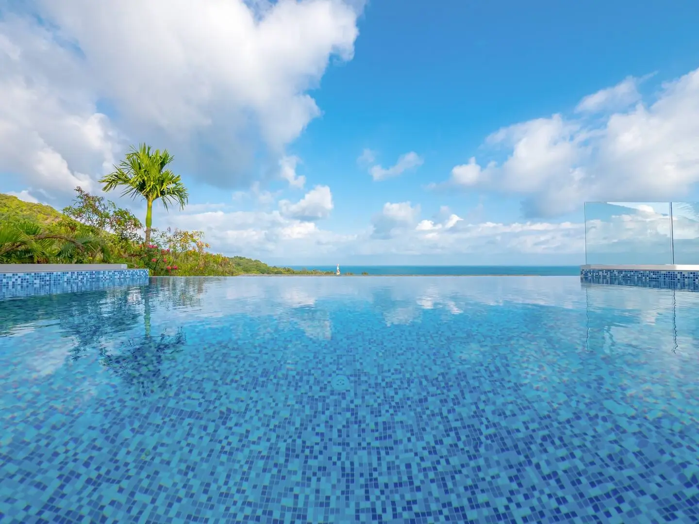 "Villas en pleine propriété avec vue sur la mer : Espaces de vie spacieux à Lamai, Koh Samui"