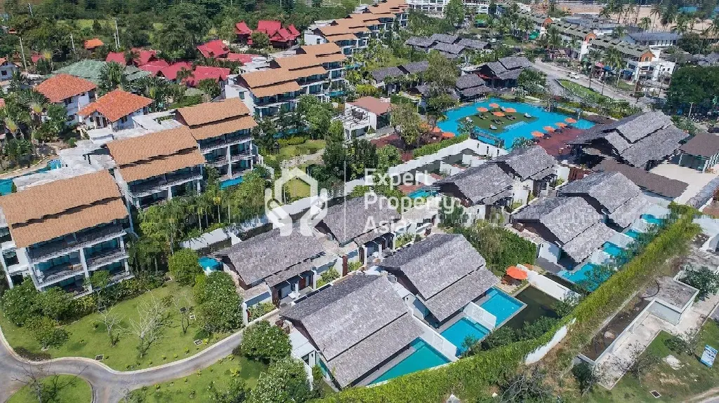 "Opportunité d'Investissement Privilégiée : Resort en Pleine Propriété de 99 Chambres à Choengmon, Koh Samui"