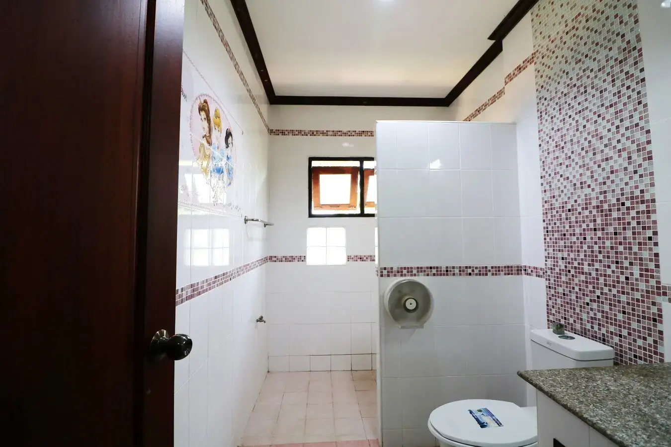 4 BRM, 5 BTH, Stylish 664 Sq. Mt. Home For Sale, Nong Khai, Thailand