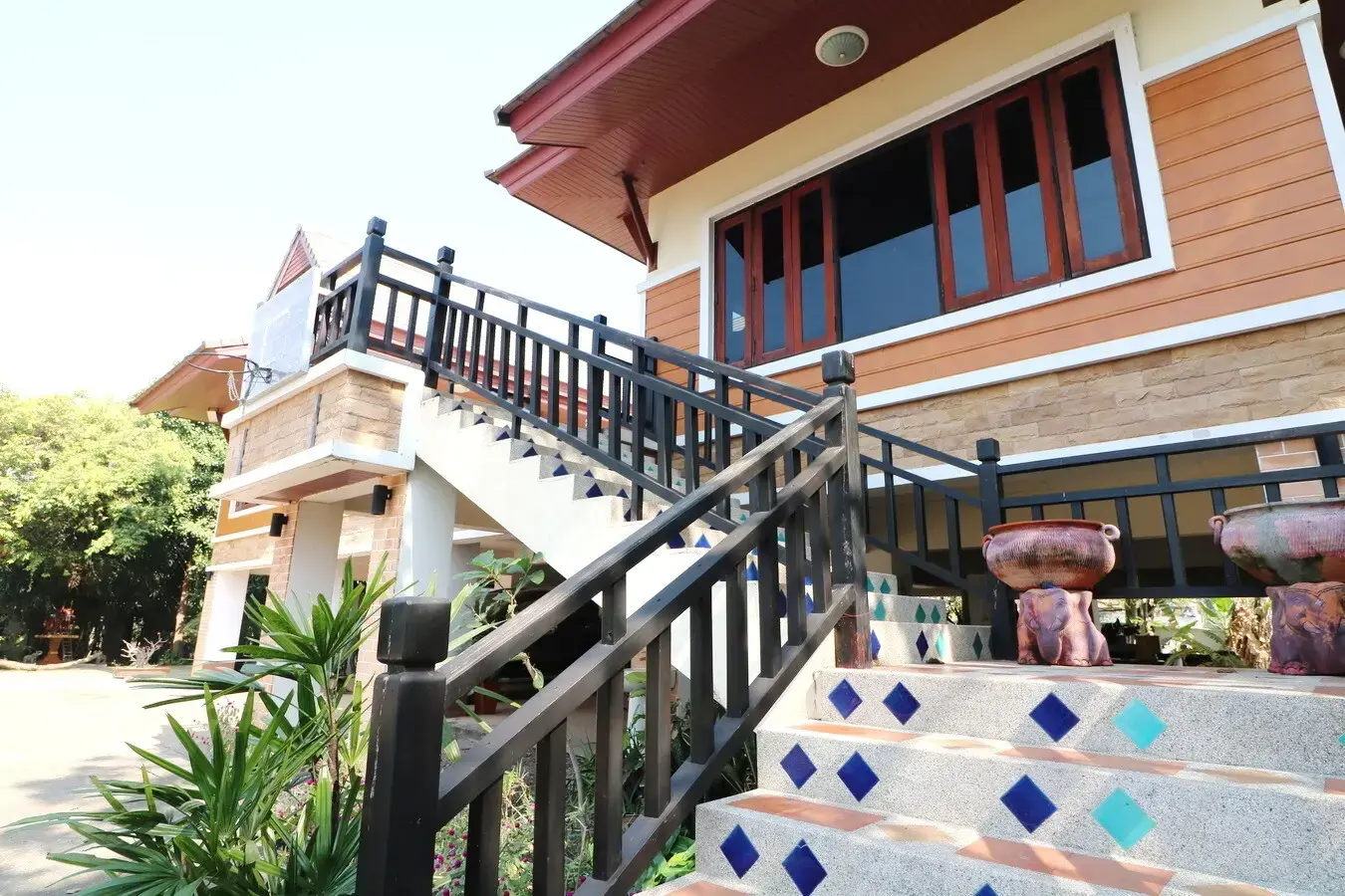 4 BRM, 5 BTH, Stylish 664 Sq. Mt. Home For Sale, Nong Khai, Thailand