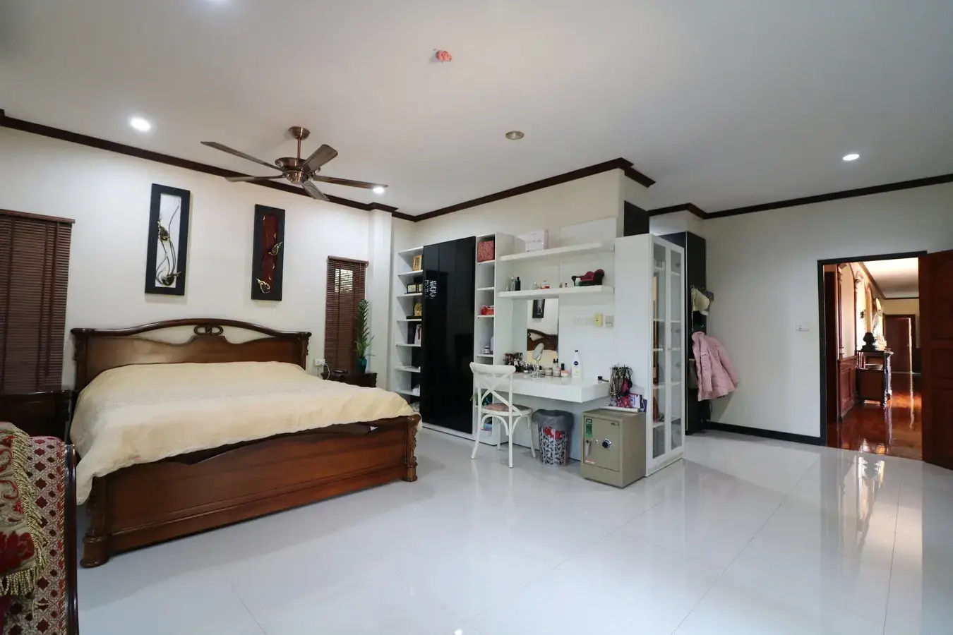 4 BRM, 5 BTH, Stylish 664 Sq. Mt. Home For Sale, Nong Khai, Thailand