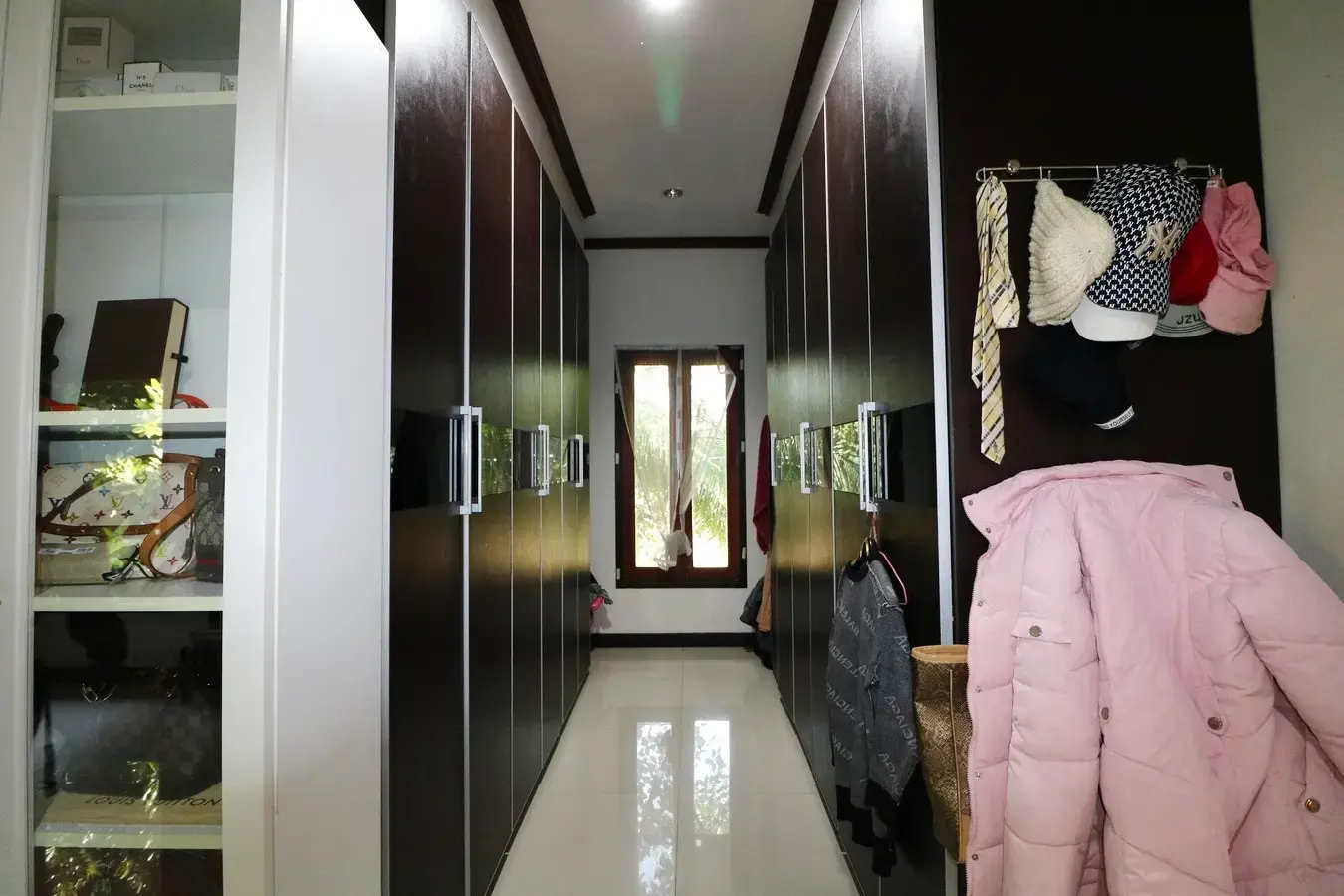 4 BRM, 5 BTH, Stylish 664 Sq. Mt. Home For Sale, Nong Khai, Thailand