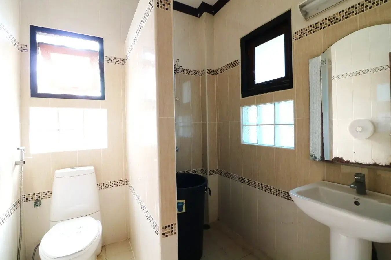 4 BRM, 5 BTH, Stylish 664 Sq. Mt. Home For Sale, Nong Khai, Thailand