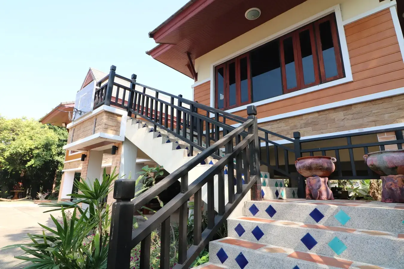 4 BRM, 5 BTH, Stylish 664 Sq. Mt. Home For Sale, Nong Khai, Thailand