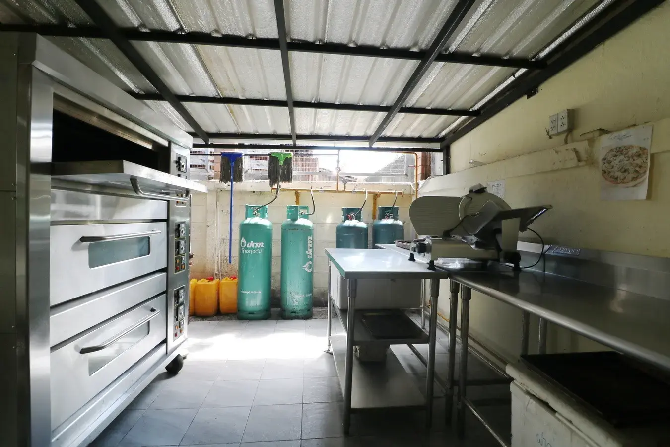 The 'Brickhouse Restaurant and Bar' Plus New And Extended Leases Is For Sale In Udon Thani, Thailand